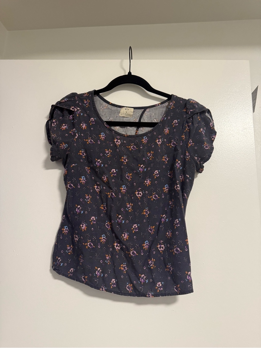 Pins & Needles Navy Floral Puff-Sleeve Blouse